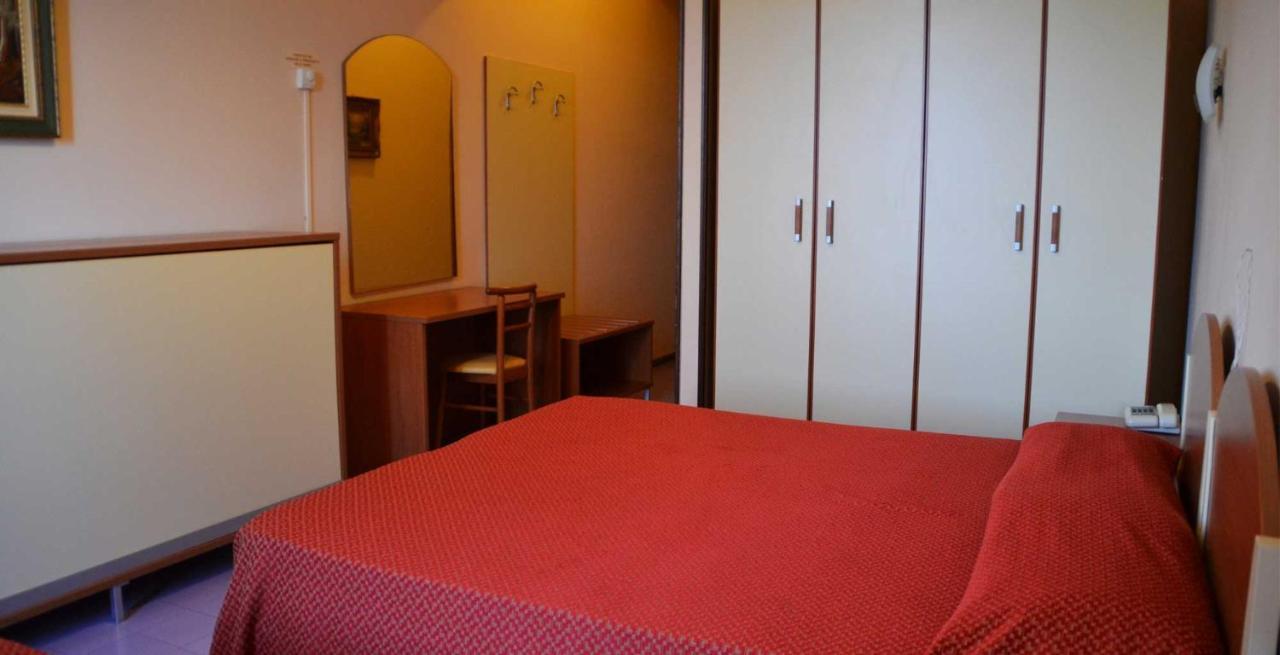 Apulia Hotel Gran Sasso Prati di Tivo Esterno foto