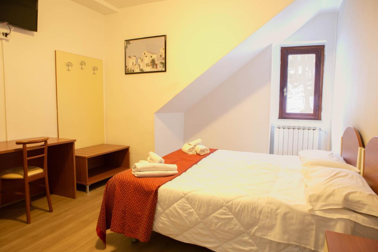 Apulia Hotel Gran Sasso Prati di Tivo Esterno foto