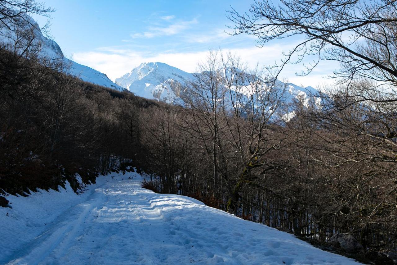 Apulia Hotel Gran Sasso Prati di Tivo Esterno foto