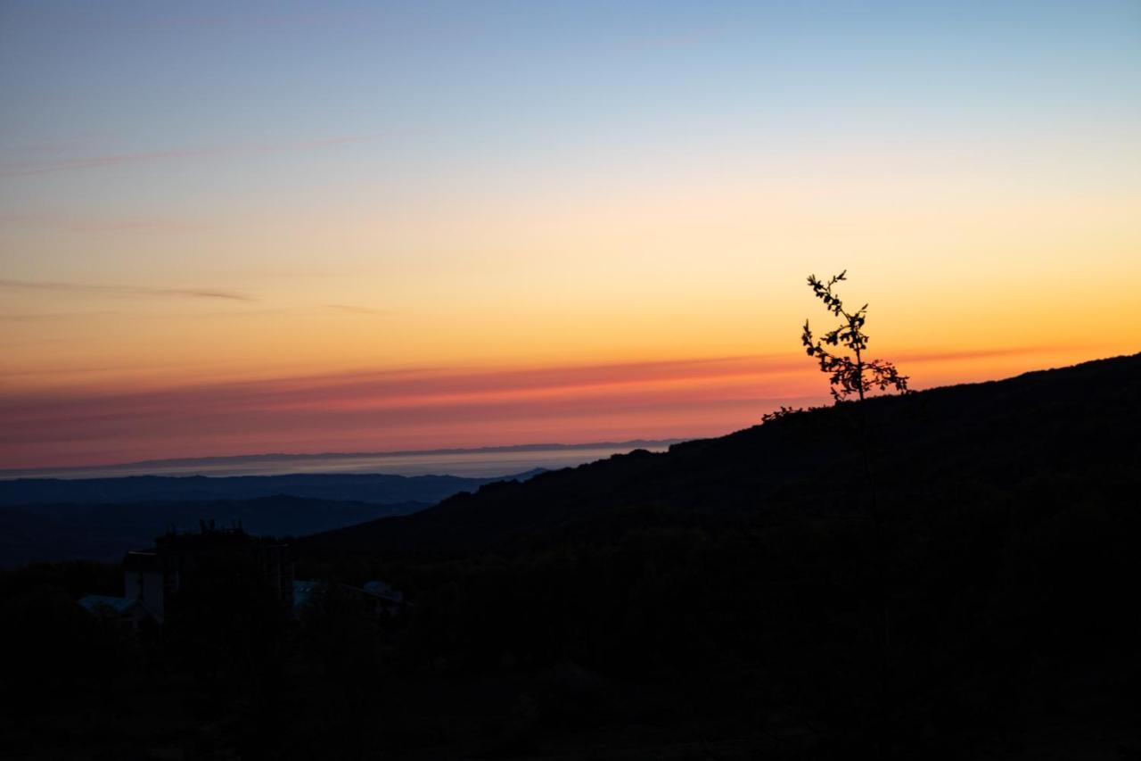 Apulia Hotel Gran Sasso Prati di Tivo Esterno foto