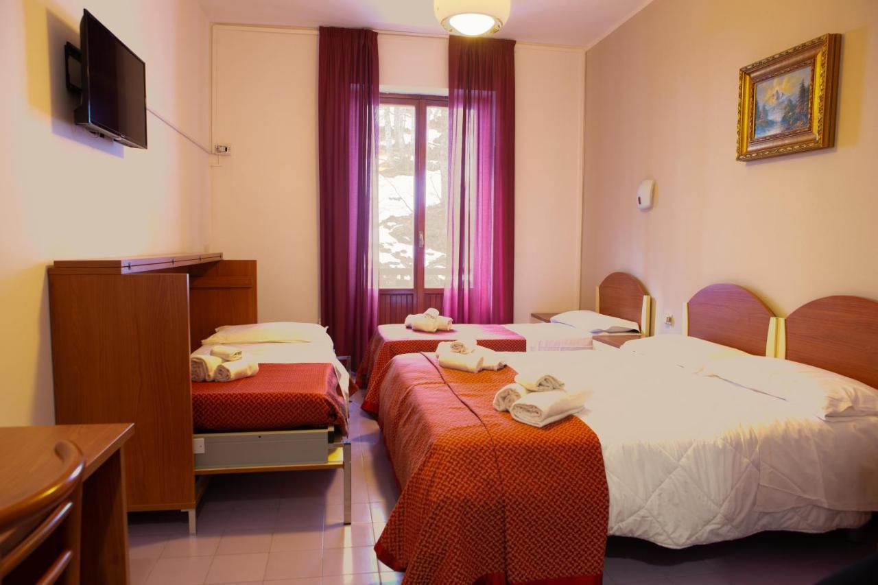 Apulia Hotel Gran Sasso Prati di Tivo Esterno foto